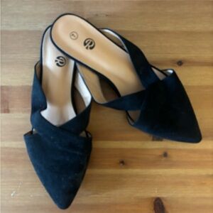 Black Women's Mules.